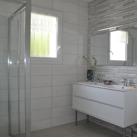 Prázdninový dům Maison Cosy Confort Dans Un Cadre De Verdure *